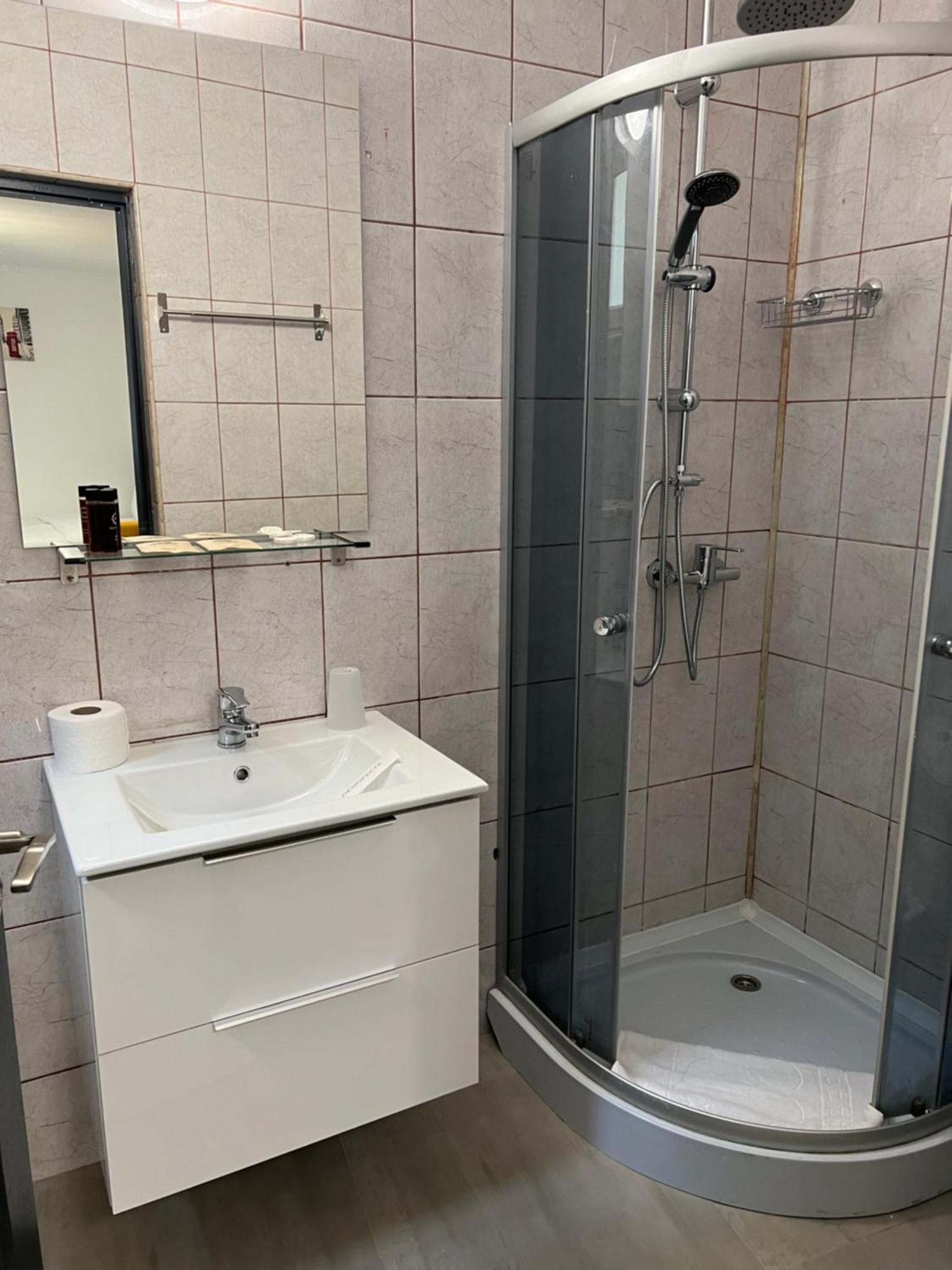 Ndl City Center Apartment Cluj-Napoca Ngoại thất bức ảnh