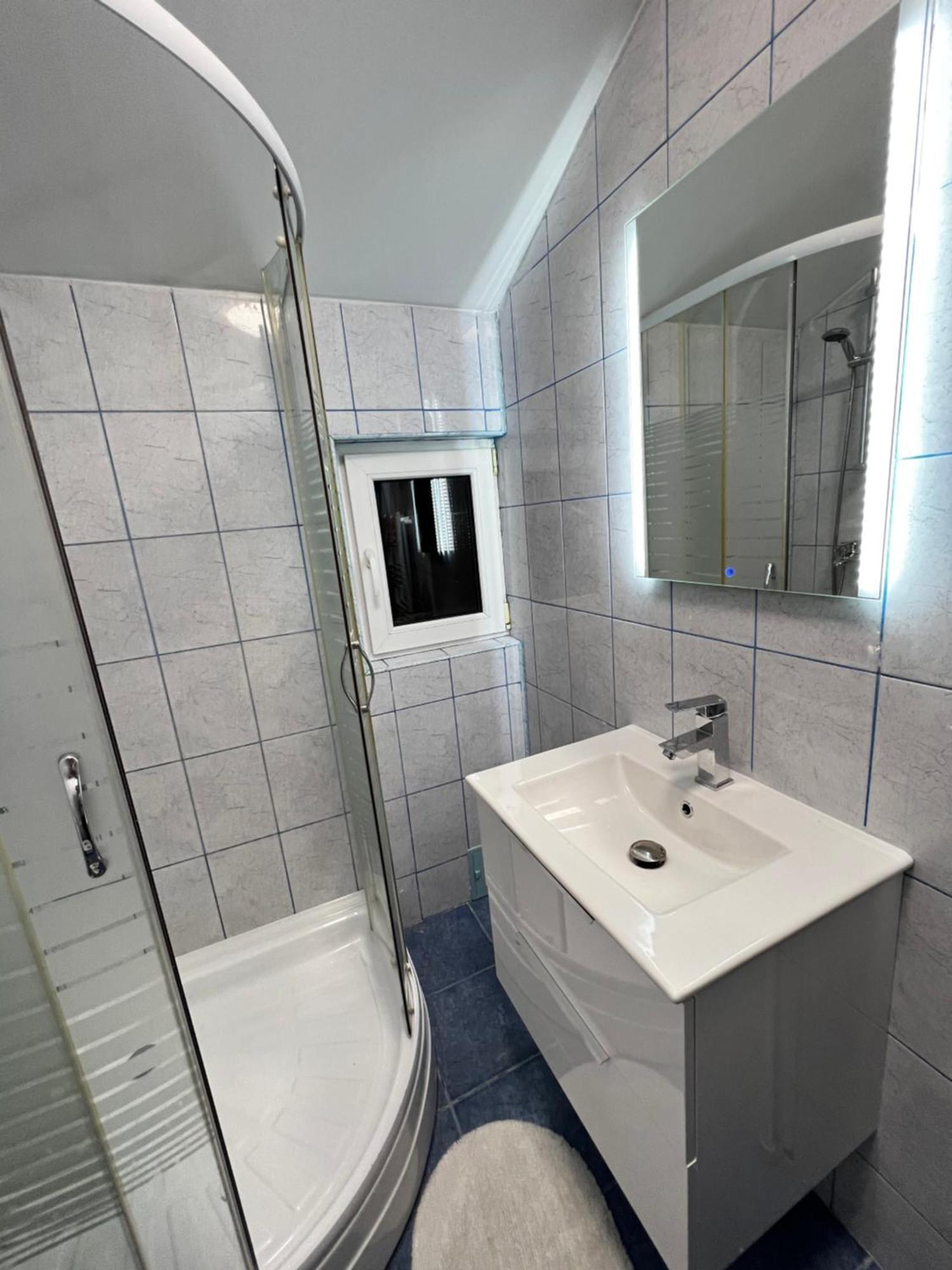 Ndl City Center Apartment Cluj-Napoca Ngoại thất bức ảnh