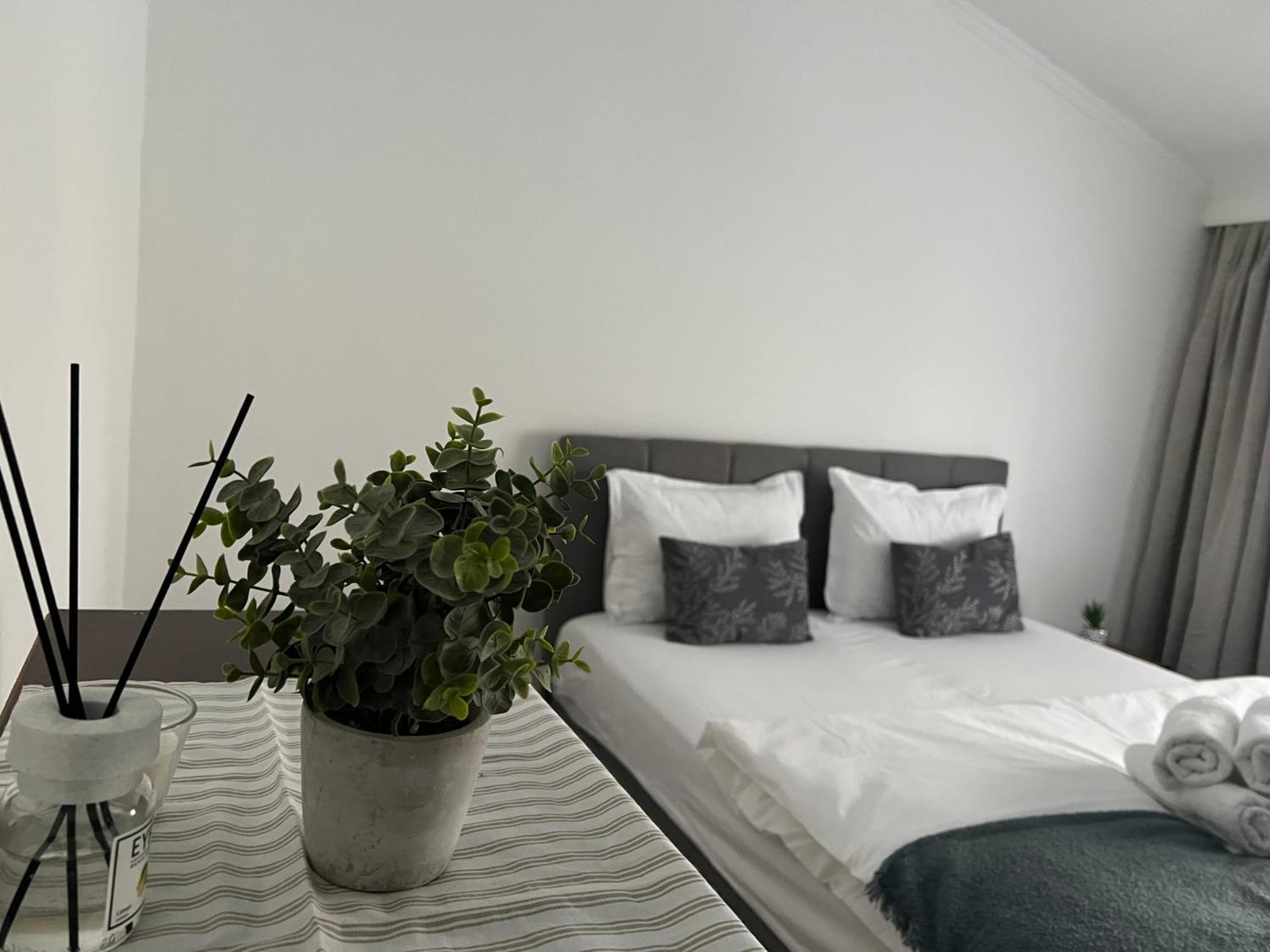 Ndl City Center Apartment Cluj-Napoca Ngoại thất bức ảnh