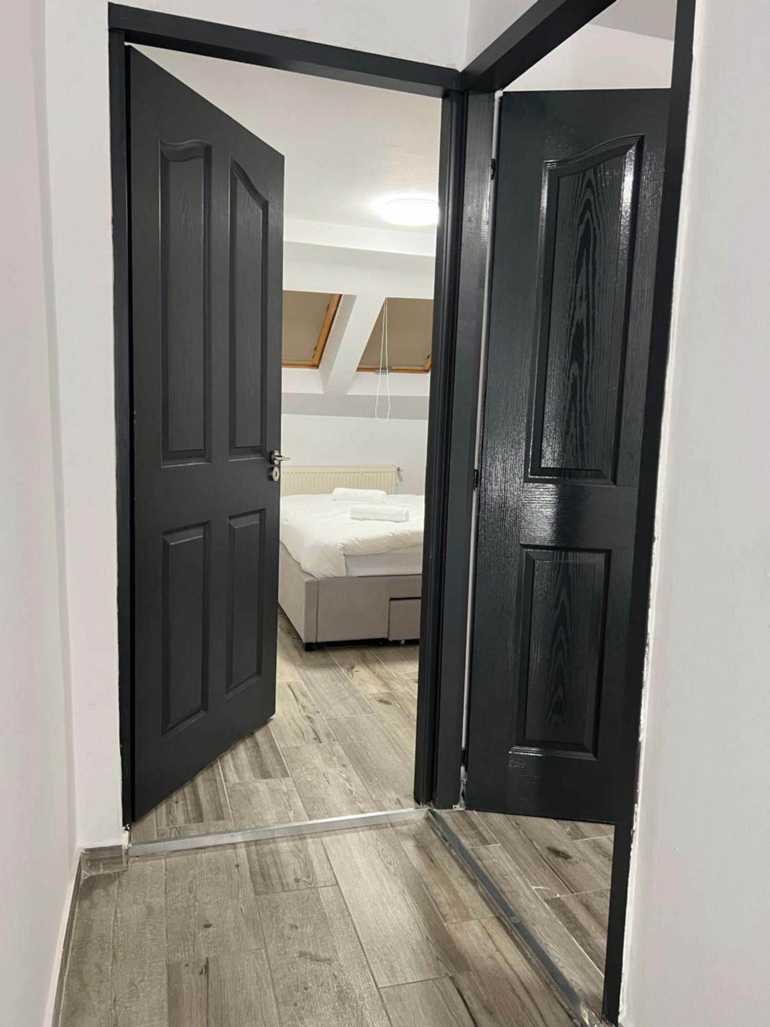 Ndl City Center Apartment Cluj-Napoca Ngoại thất bức ảnh